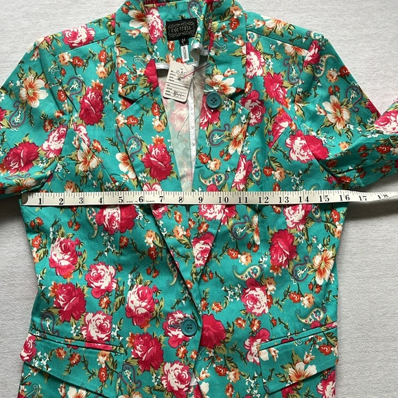 NWT Countess Cottege Core, Coquette, Floral, Vintage, Long Sleeve Blazer size M - Picture 5 of 9